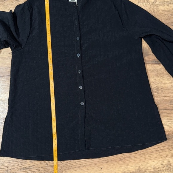 CTC Women's Black Button-Down Shirt - Picture 5 of 8